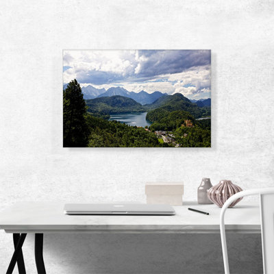 Montagnes et forêt à Munich en Allemagne - reproduction de photo sur toile tendue