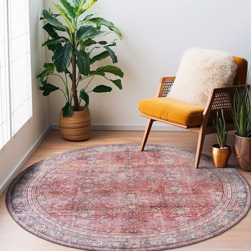 Labarbera Machine Washable Red/Gray Non-Slip Backing Area Rug, Round 7'10"