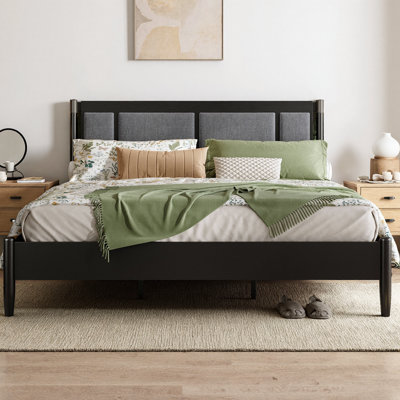 Très grand lit plateforme en bois massif avec tête de lit tapissier et poignées en métal, support robuste de 600 lb sans sommier, mobilier de chambre à coucher industriel moderne avec espace de rangement