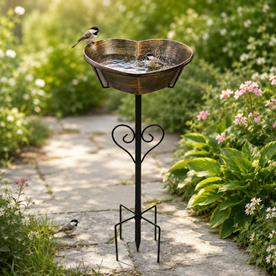 Bain d'oiseaux en métal en forme de cœur avec support, bol d'extérieur en bronze pour oiseaux, décoration de jardin décorative pour les amateurs de jardin, de pelouse, de patio et d'oiseaux