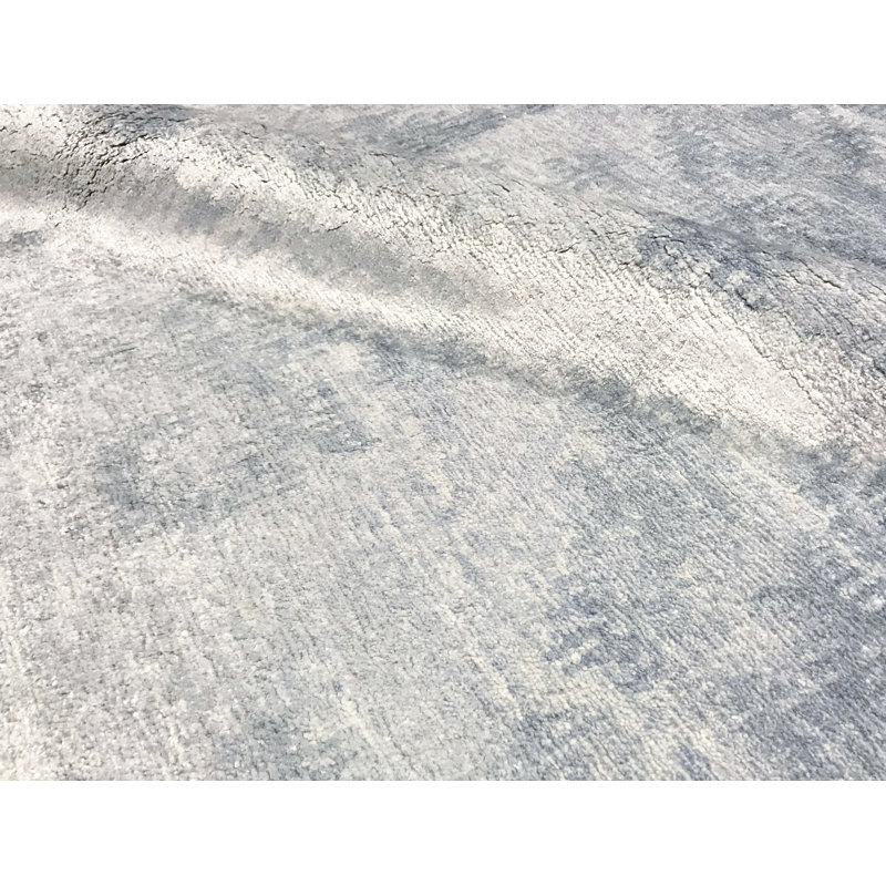 Damask Area Rug in Blue
