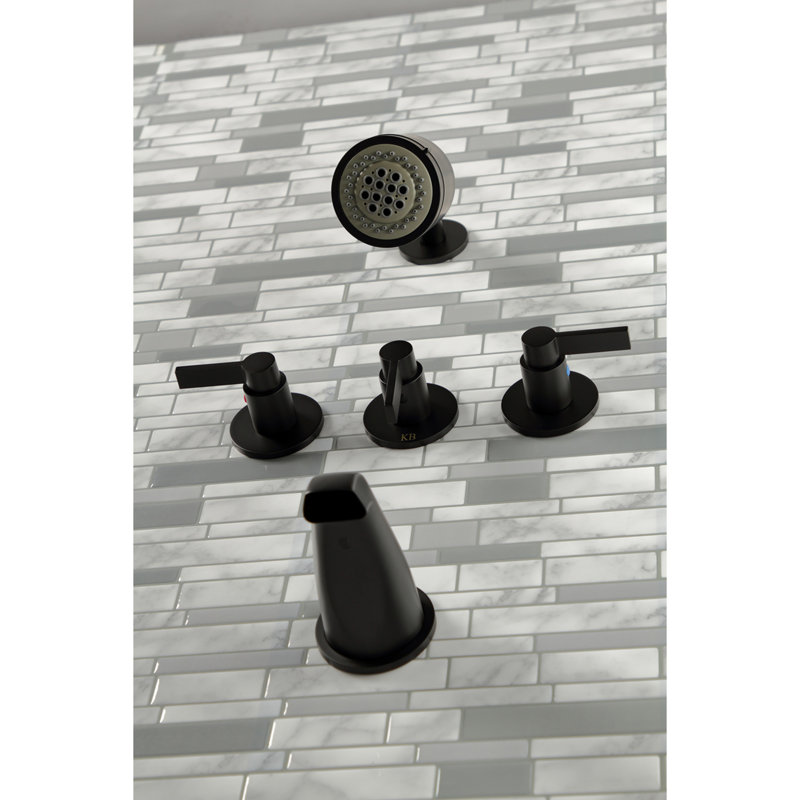 Robinet de baignoire et douche à trois poignées Kingston Brass NuvoFusion, Noir mat