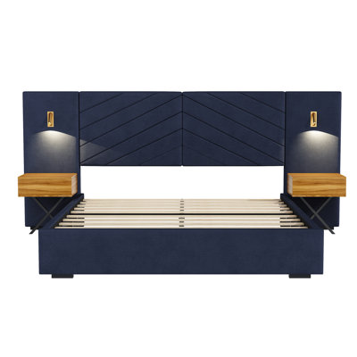 Lit plateforme capitonné avec tables de chevet intégrées couleur bois, éclairage DEL et tête de lit à oreilles – Velours capitonné, bleu