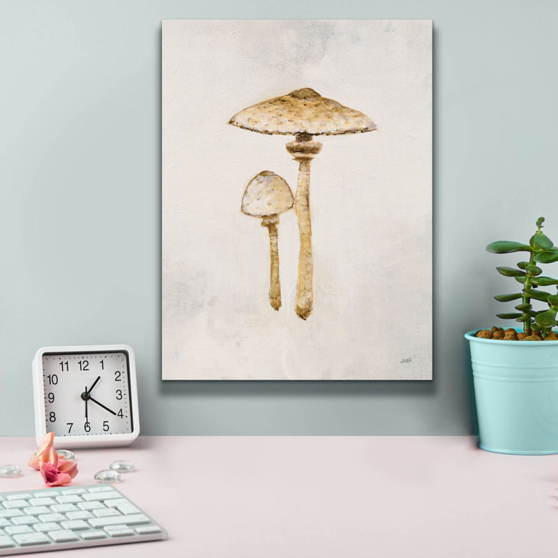 «Woodland Mushroom 1» par Julia Purinton, art mural sur toile, H 16 po x l 12 po x P 0,75 po