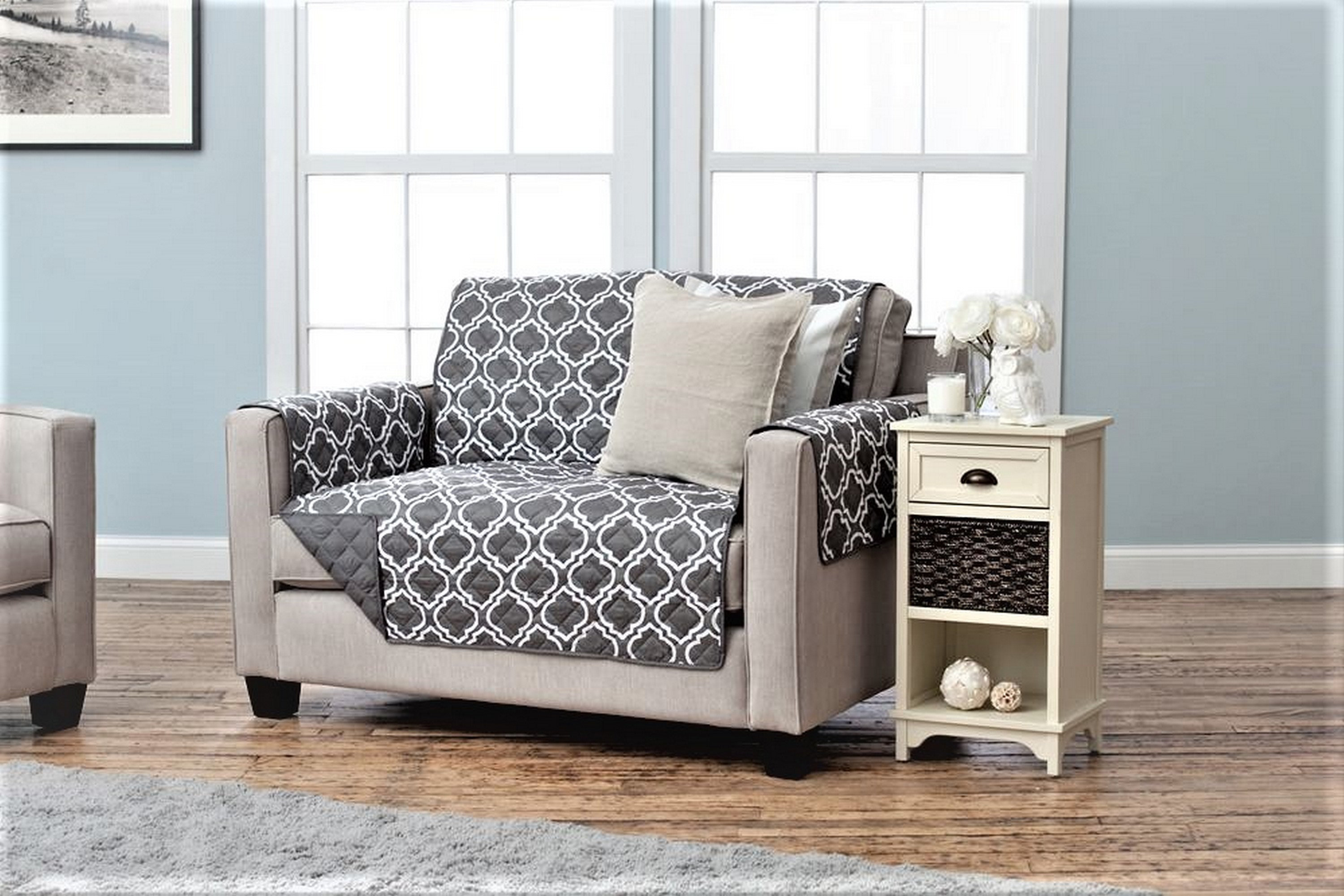 Charlton Home Reversible Box Cushion Loveseat Slipcover & Reviews ...