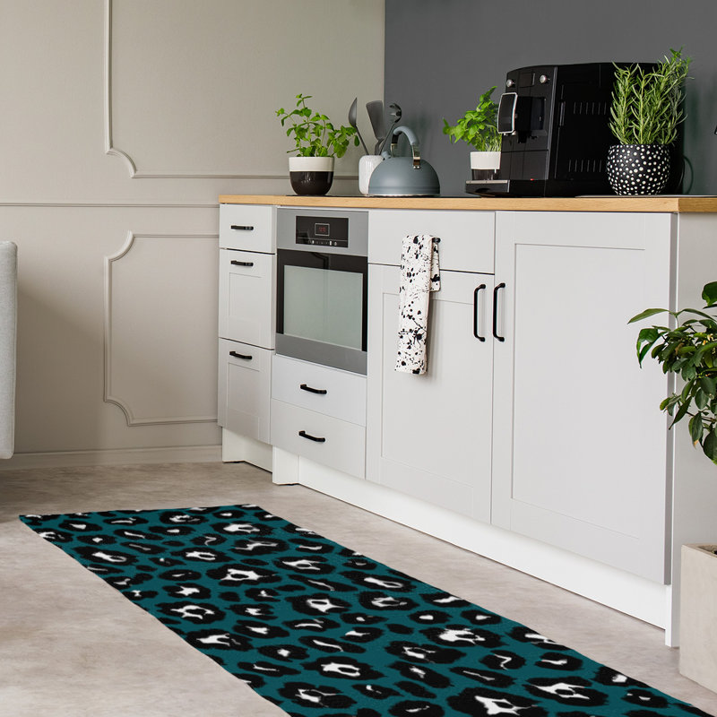 Animal Print Indoor Rug, Runner 2'6" x 8'