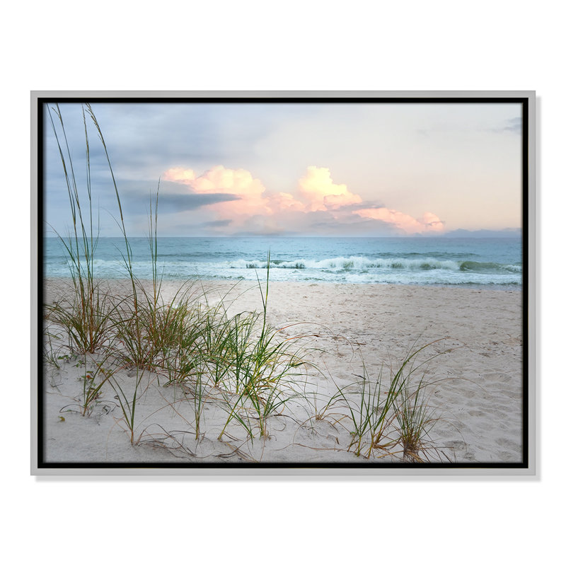 «Beach Driftwood», reproduction encadrée sur toile par Nan, H 19,5 po x l 25,5 po x P 2 po, Encadrement argenté
