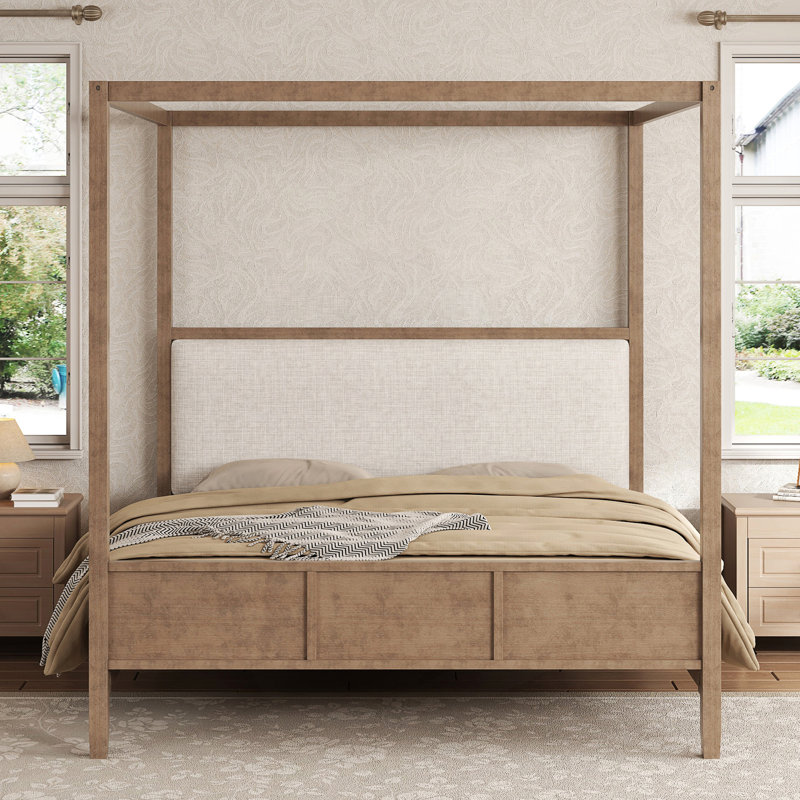 Très grand lit plateforme à baldaquin en bois avec tête de lit tapissier