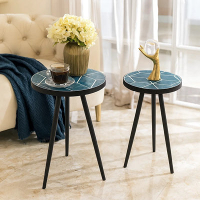 Ensemble de 2 tables d'appoint Ceri, plateau à motif géométrique bleu sarcelle, noir