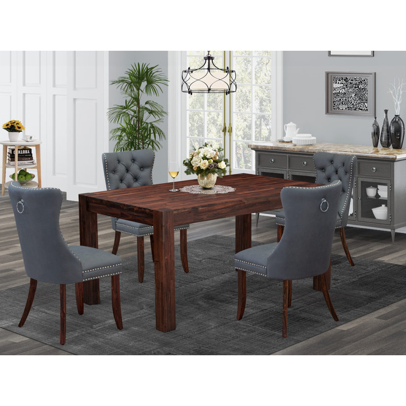 Cet ensemble de salle à manger 5 pièces comprend une table rectangulaire en bois rustique et 4 chaises Parson rembourrées en tissu de polyester, 36 x 60 pouces, jacobin vieilli