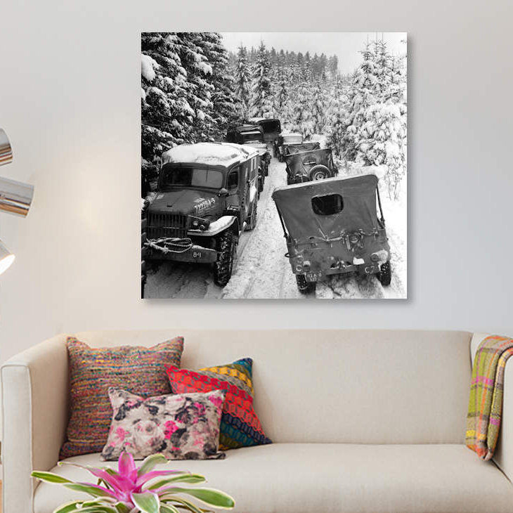 « deep snow banks on a narrowing halt stopped road », impression sur toile, H 12 po x l 12 po x P 1,5 po, Toile tendue