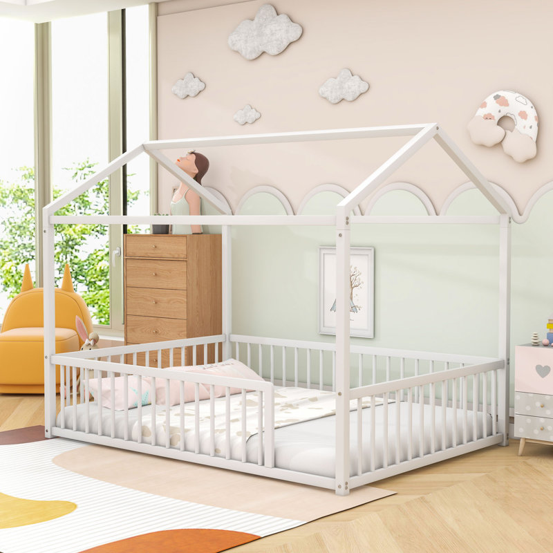 Metal House Shaped Bed With Fence, Full, White
