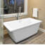 Baignoire de trempage autoportante en acrylique 66 po. X 36 po. Fia ™