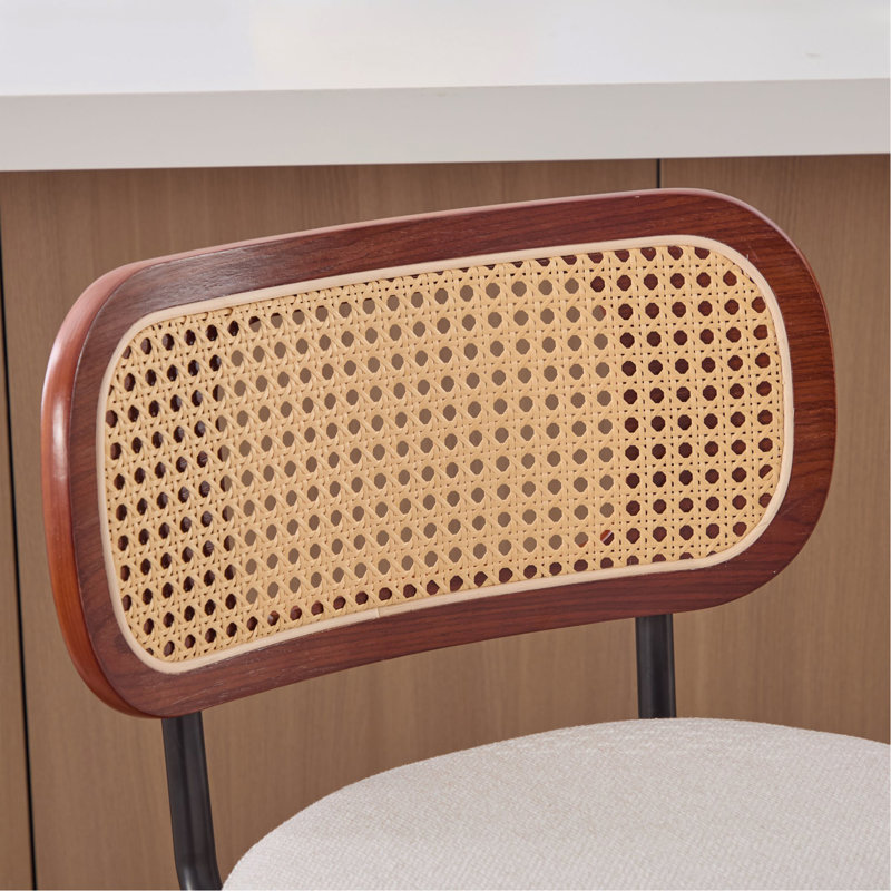 Ensemble de 2 tabourets de bar à hauteur de comptoir de 26 pouces - noir noyer, dossier en rotin de canne, siège rembourré en lin beige, conception pivotante pour îlot de cuisine / bar / comptoir
