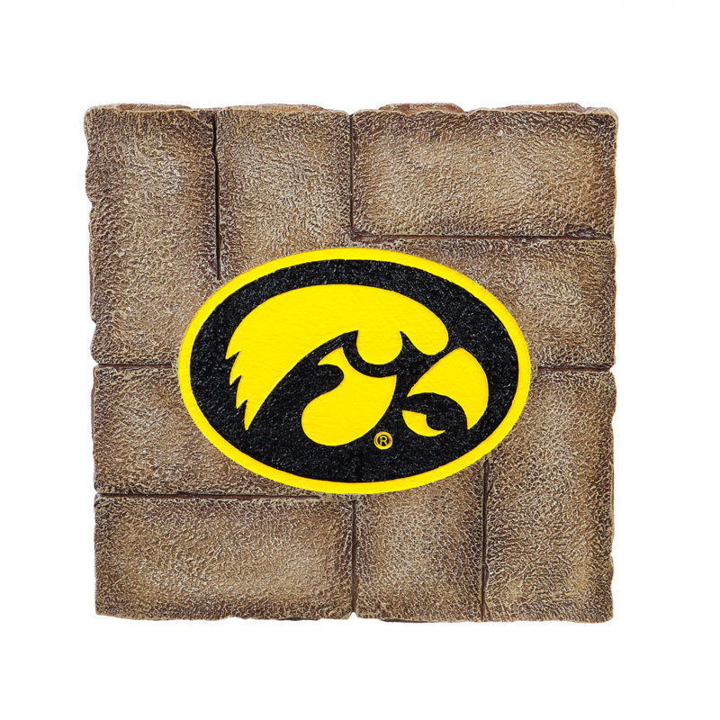 Pierre de l’équipe ncaa, Université de l'Iowa