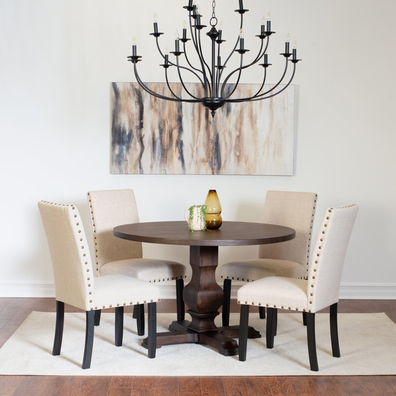 Ensemble repas pour quatre personnes, Brun clair