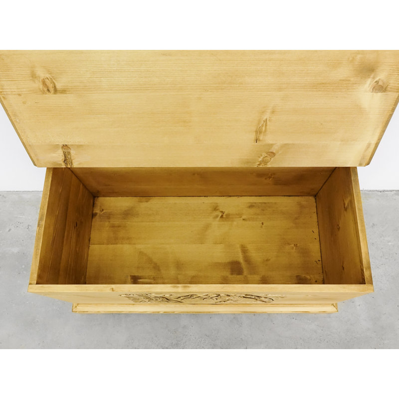 Oropeza Blanket Chest