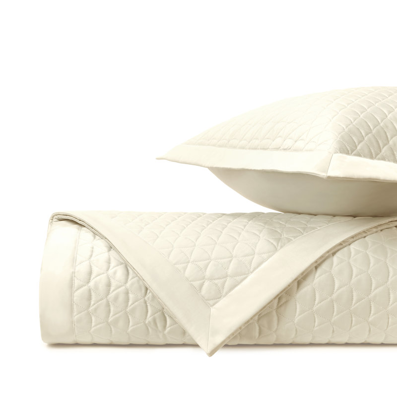 Anastasia Coverlet / Bedspread Set, California King Coverlet/Bedspread + 2 Shams, Ivory