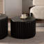Ensemble de tables basses rondes festonnées noires-534268458