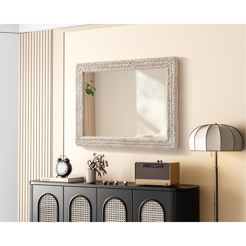Miroir Dennard Cornhusk en lin blanc, 42 po x 30 po