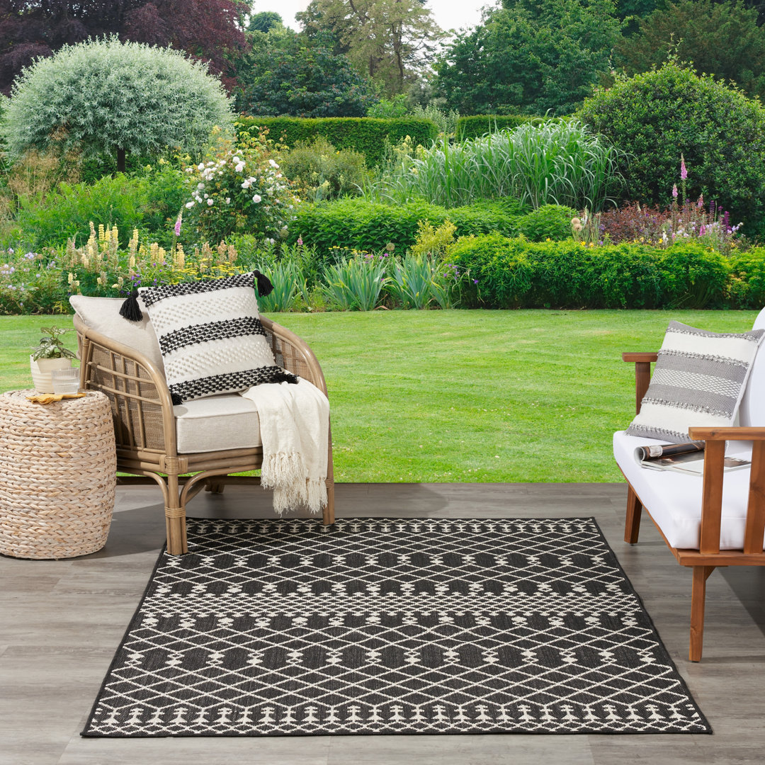 Ridgley Rectangle Geometric Machine Woven Polypropylene/Polyester Indoor/Outdoor Area Rug in Black Union Rustic Rug 
