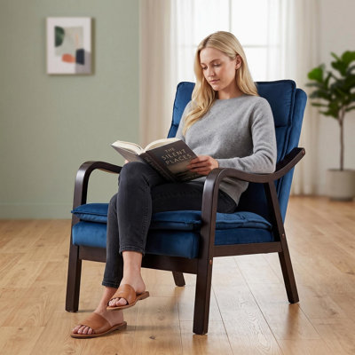 Chaise d'appoint Mid-Century moderne bleu foncé avec accoudoirs en bois, chaise de lecture rembourrée pour le salon et la chambre à coucher
