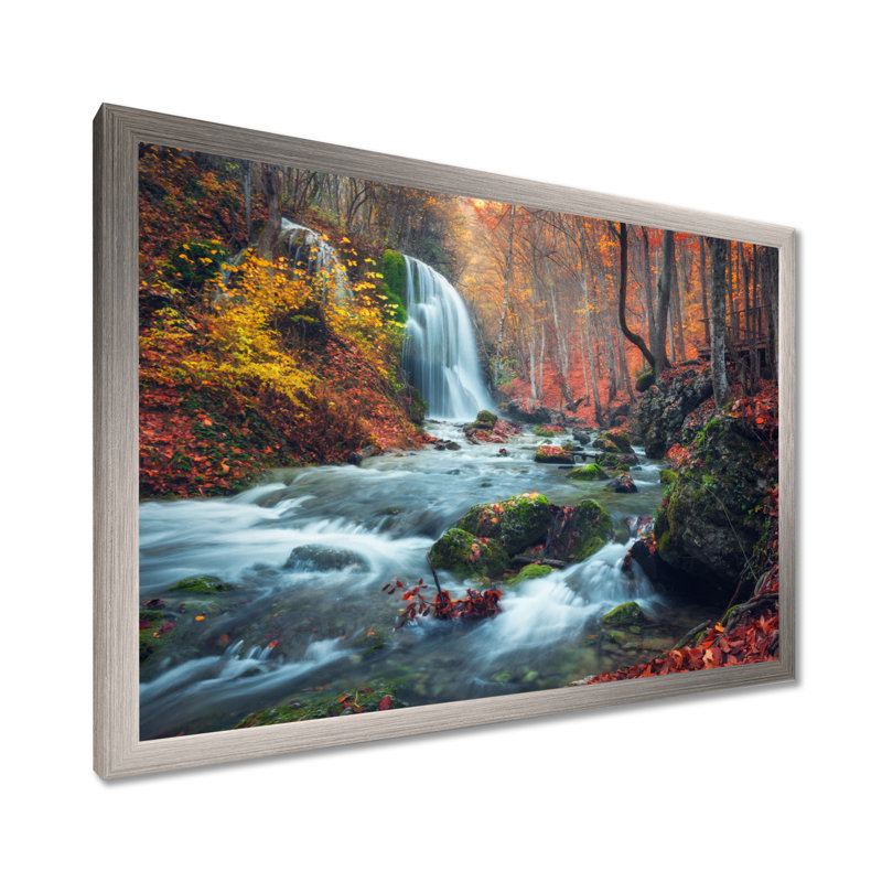 Autumn Mountain Waterfall Long View - Reproduction de photo sur toile tendue, H 30 po x l 40 po, Impression encadrée