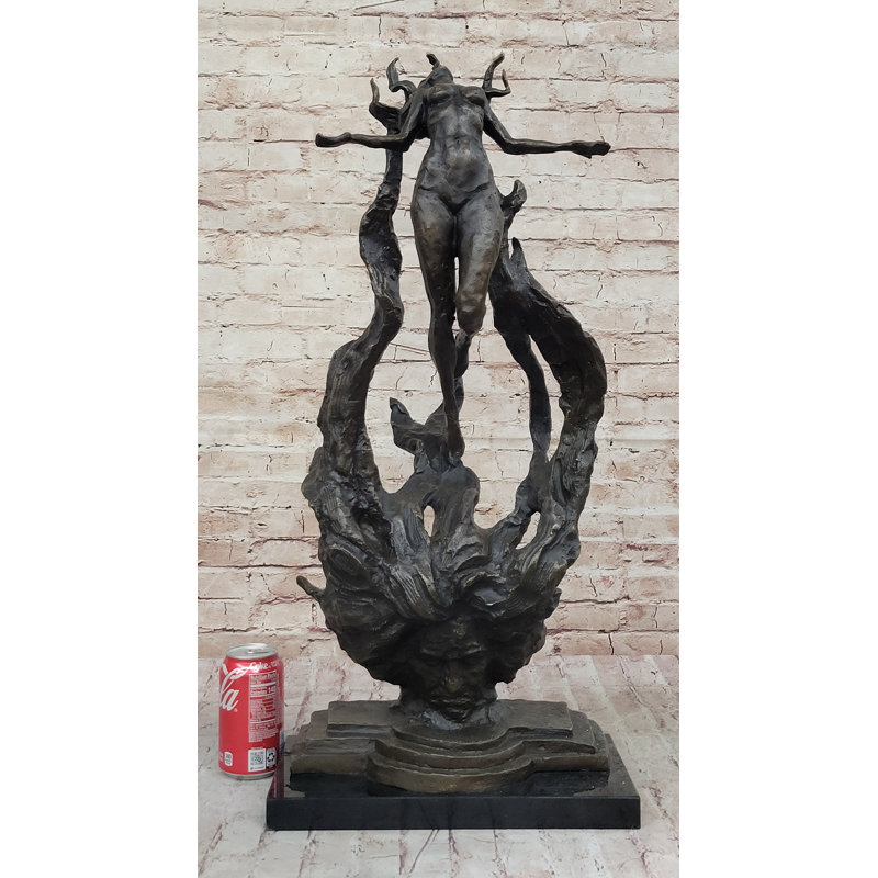 Figurines et sculptures