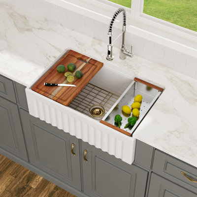 33" L x 20" W  Reversible Farmhouse Apron Front Fireclay Kitchen Sink Workstation Single Bowl Kitchen Sink with Cutting Board and Sink Grid