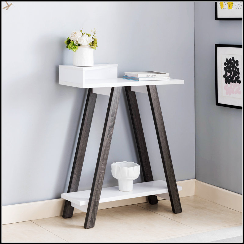 Console contemporaine à deux tons avec plateau spacieux et tablettes, pour la présentation et le rangement dans les maisons modernes.