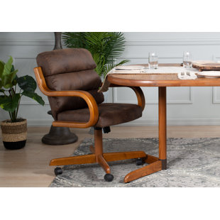 Chaise rembourrée en chêne moyen