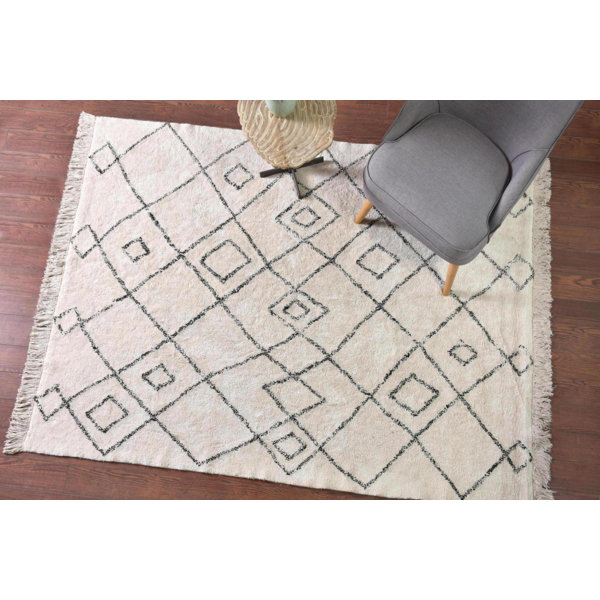 Gracie Oaks Protaras Machine Woven Ivoire/Taupe Area Rug | Wayfair.co.uk