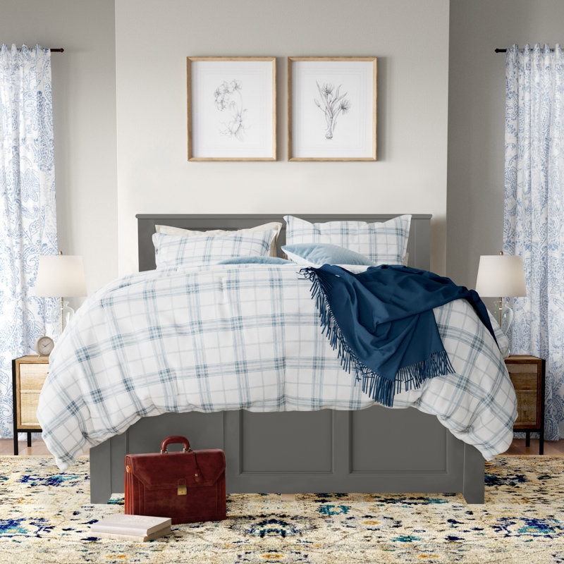 Amear Solid Wood Foundation Bed with Matching Footboard, Queen, Gray