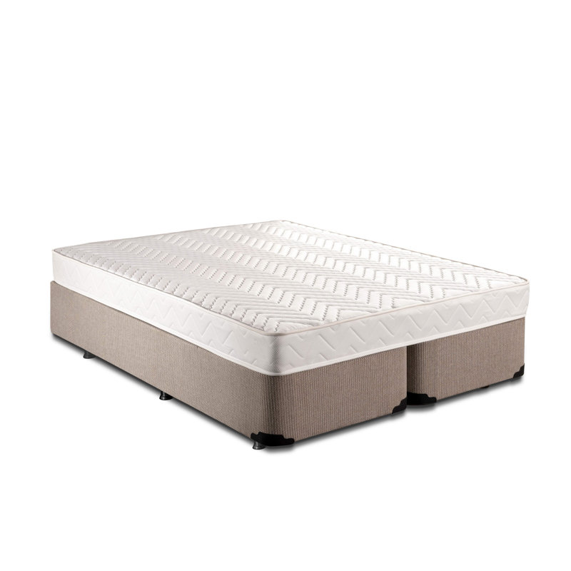 Matelas moyen en mousse East Urban Home Bodalla, 63 po x 79 po