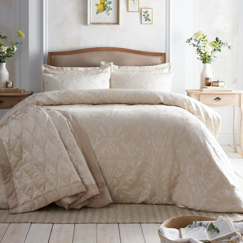 Polyester Floral Duvet Cover Set with Pillowcases, Super King - 2 Standard Pillowcases