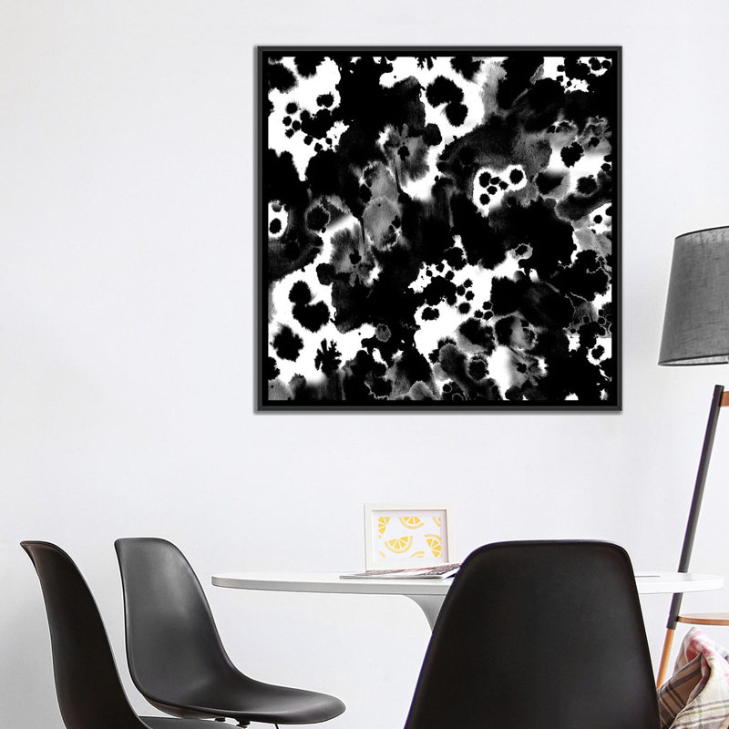 « blaire b&w », impression sur toile, H 18 po x l 18 po x P 1,5 po, Toile avec cadre noir