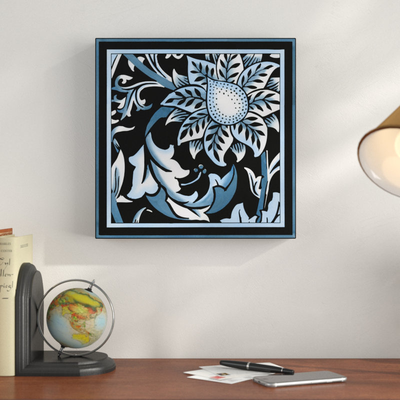 «Blue And White Floral Motif II», reproduction d'impression sur toile tendue, H 14 po x l 14 po x P 2 po