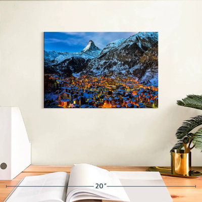 Nicci Matterhorn Behind Zermatt