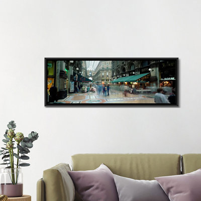 « bluured motion of clients, galleria vittorio emanuele ii, milan, lombardy, italie », reproduction de photo sur toile