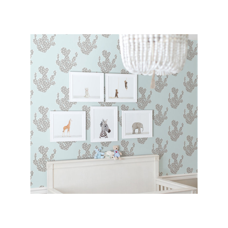 Madalyn Floral Wallpaper Roll, 208 x 146cm