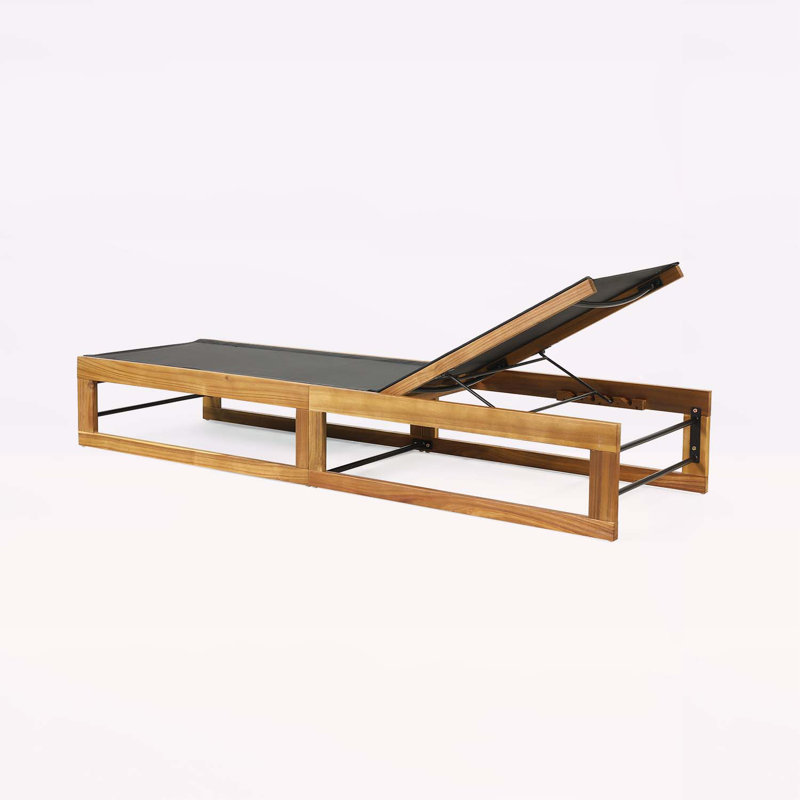 Chaise longue d'extérieur luxueuse pour des moments d'été relaxants, 1