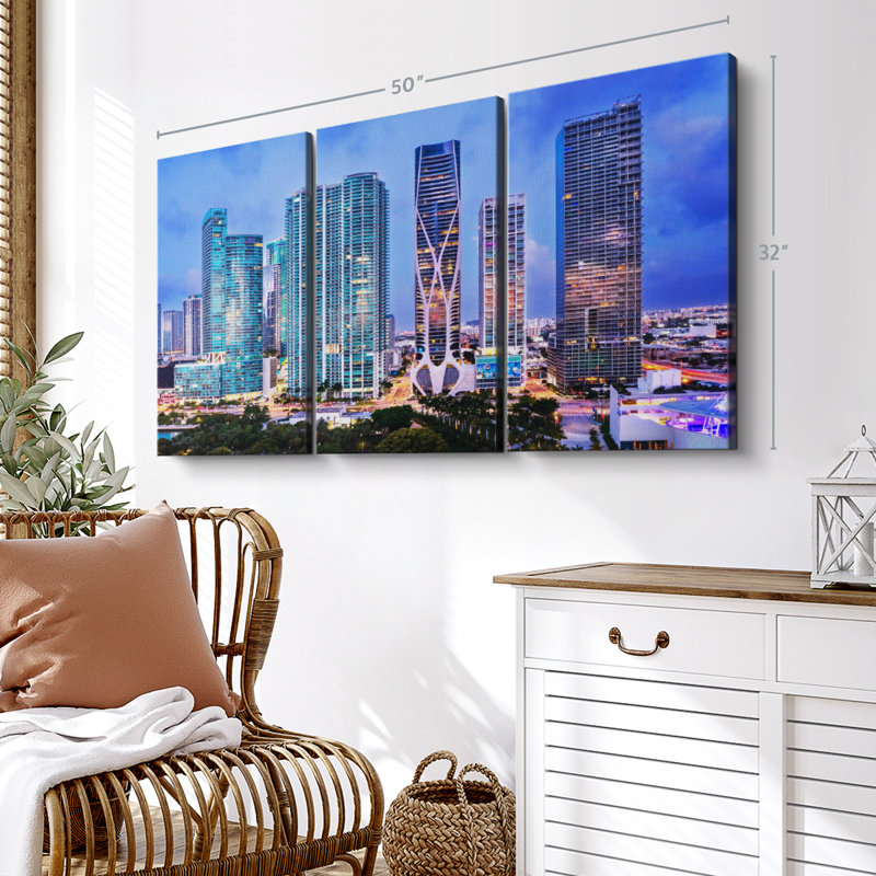 «Miami Downtown Skyline Aérien Wall Art» sur toile, H 32 po x l 50 po x P 1,25 po