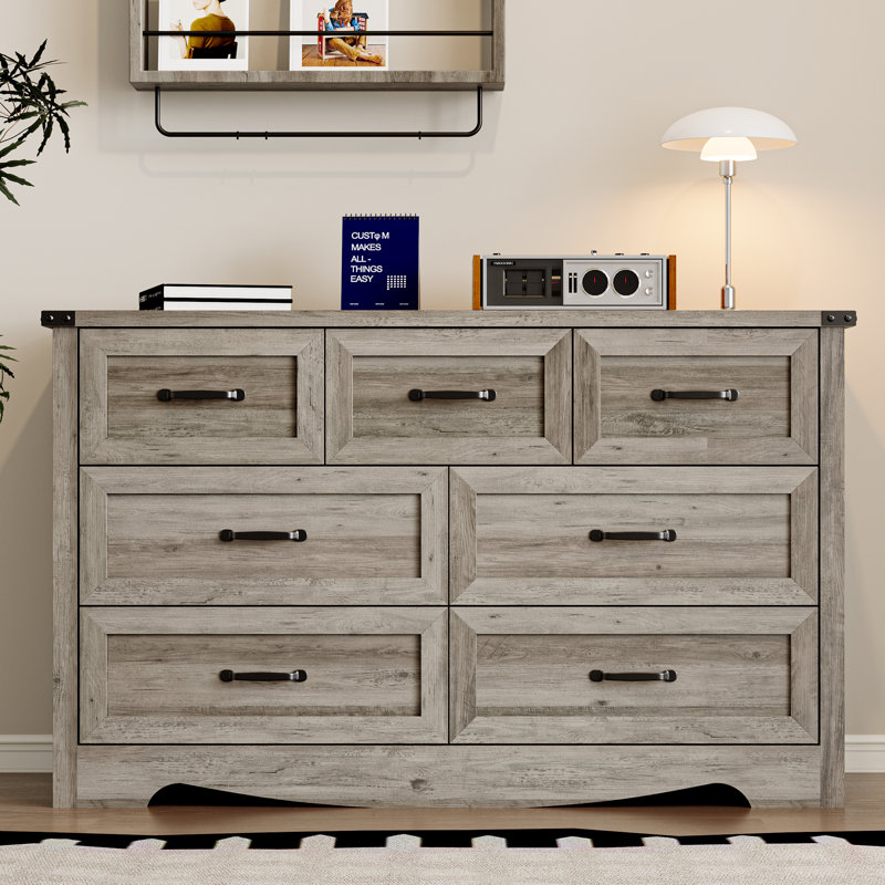 Commode à 7 tiroirs avec poignées en métal Rustic, Gris