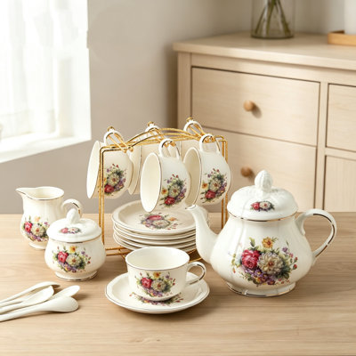 Astoria Grand Teapot