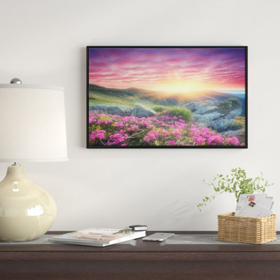 Reproduction de photo sur toile tendue, "matinée avec fleurs dans une montagne"