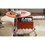 Table basse ronde à plateau relevable avec roues, structure en métal et éclairage multicolore de 27,6 po