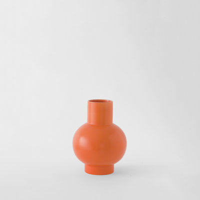 Strøm Vase by Nicholai Wiig-Hansen