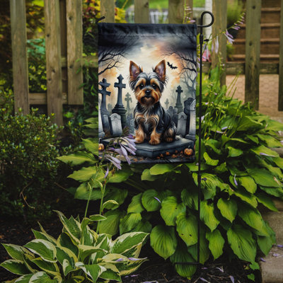 Drapeau de jardin d'Halloween effrayant Yorkshire Terrier