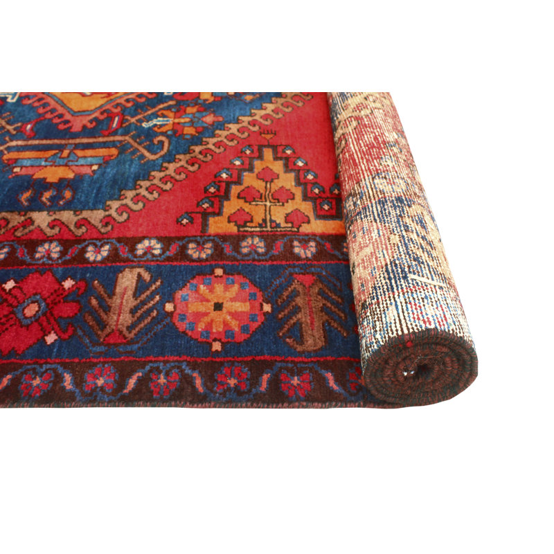 Khylar Distressed Irvin Red Runner
