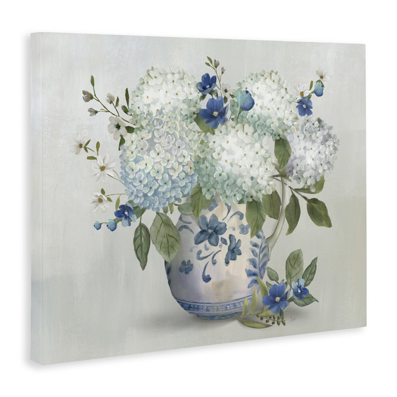 Toile ivoire et bleu avec vase d'hortensia, design par Nan, H 24 po x l 30 po